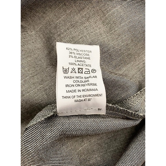 Asos | Strong Shoulder Wrap Front Sleeveless Sheat - Picture 8 of 8